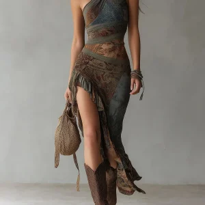 Vestido Maxi com Um Ombro e Fenda Alta