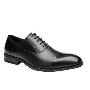 Sapatos clássicos em couro